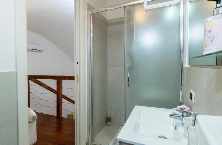 Appartamento Santi Apostoli House Napoli Esterno foto