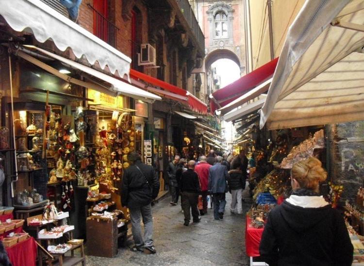 Appartamento Santi Apostoli House Napoli Esterno foto